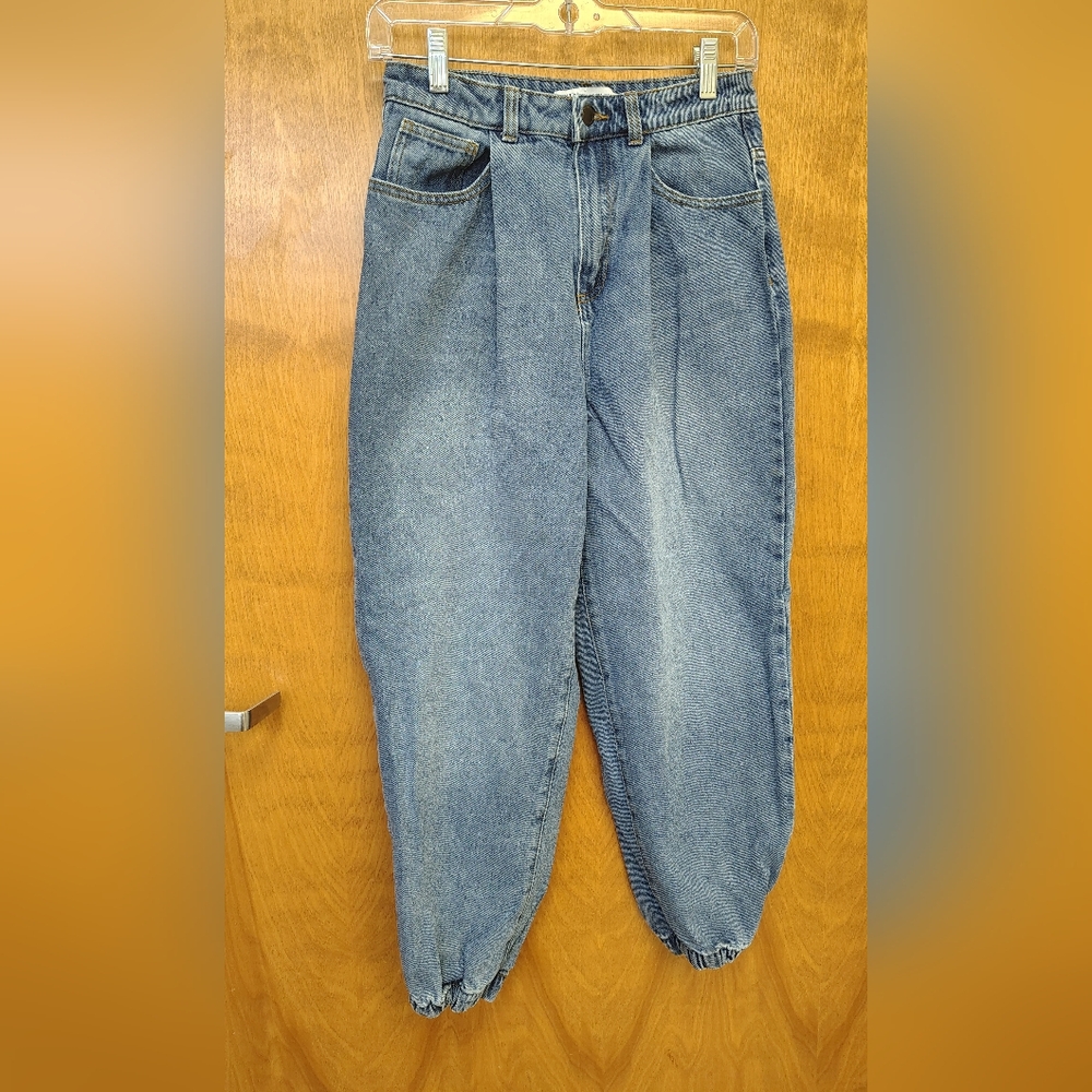 Zara High Rise Pleated Balloon Jeans for Women